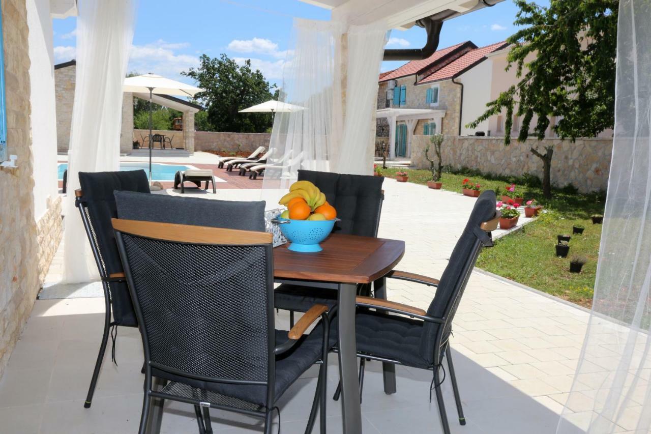 Apartmán Kuce Za Odmor Brkic Lozovac Exteriér fotografie