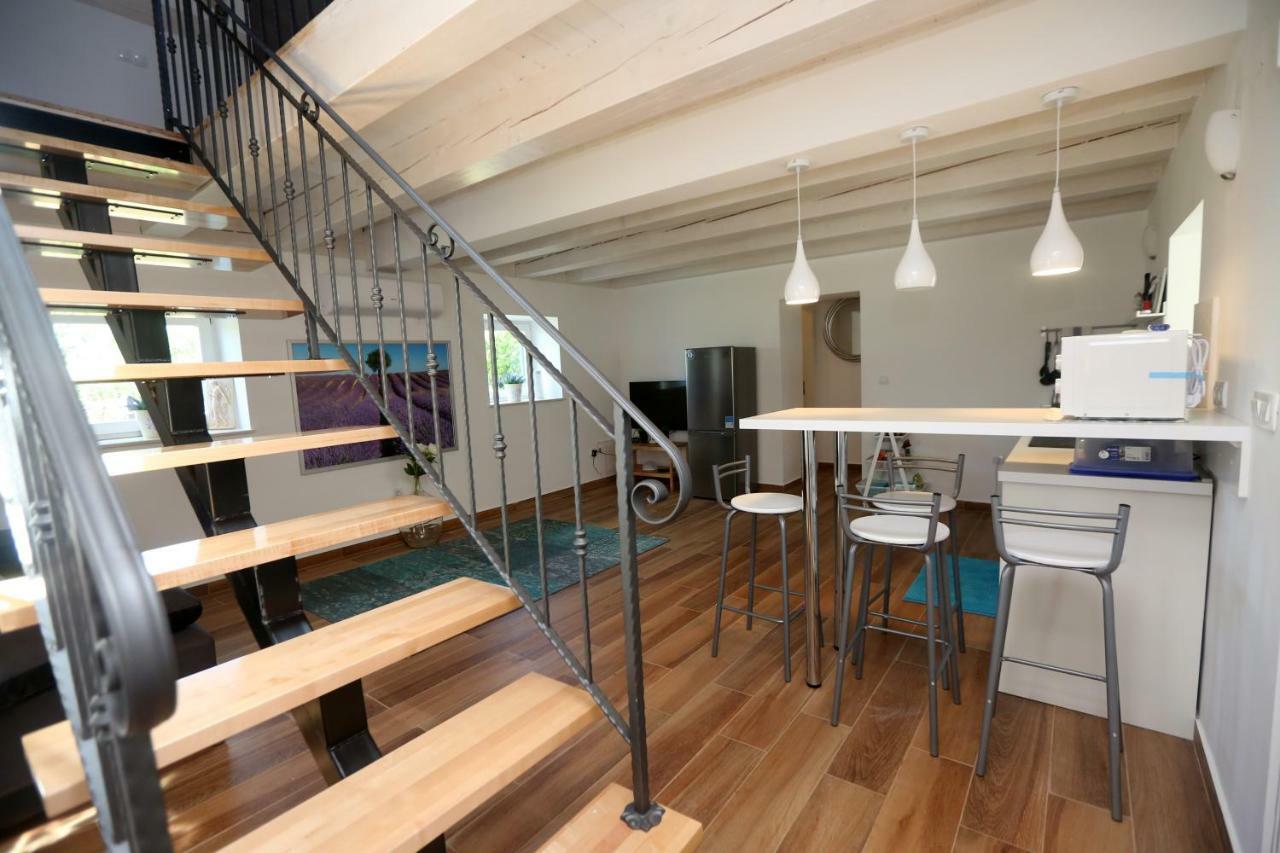 Apartmán Kuce Za Odmor Brkic Lozovac Exteriér fotografie