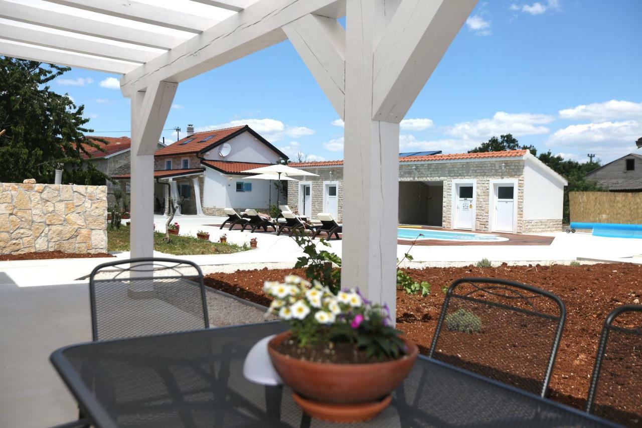 Apartmán Kuce Za Odmor Brkic Lozovac Exteriér fotografie