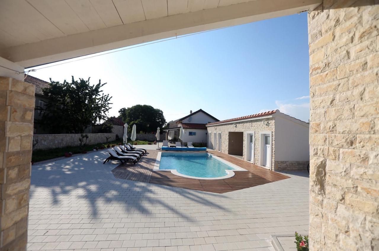 Apartmán Kuce Za Odmor Brkic Lozovac Exteriér fotografie